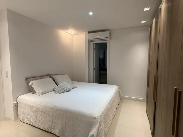 Imagem 13: Apartamento de 4 Quartos a Uma Quadra do Mar, Montado, Sol da Manhã e Andar Alto em Itapuã