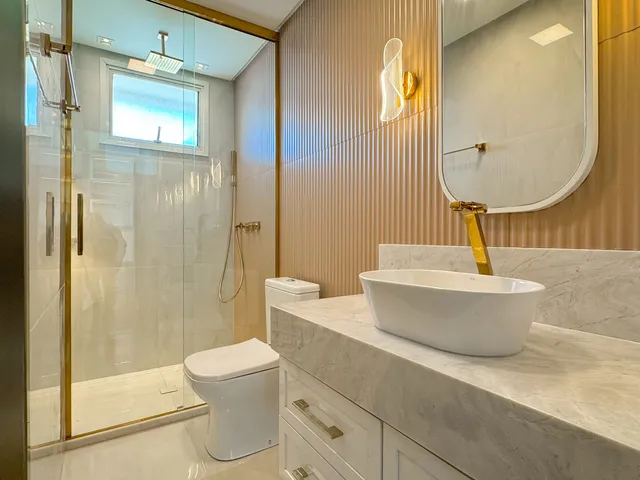 Imagem 7: Apartamento de 4 Suítes, Frente para o Mar, Totalmente Reformado, Montado e Climatizado, 4 Vagas na Praia de Itaparica