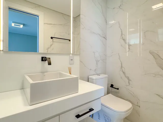 Imagem 16: Apartamento de 4 Suítes, Frente para o Mar, Totalmente Reformado, Montado e Climatizado, 4 Vagas na Praia de Itaparica