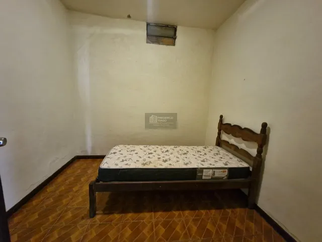 Imagem 8: Casa com 4 Quartos e 2 Edículas Anexos À Venda - Bairro Eymard