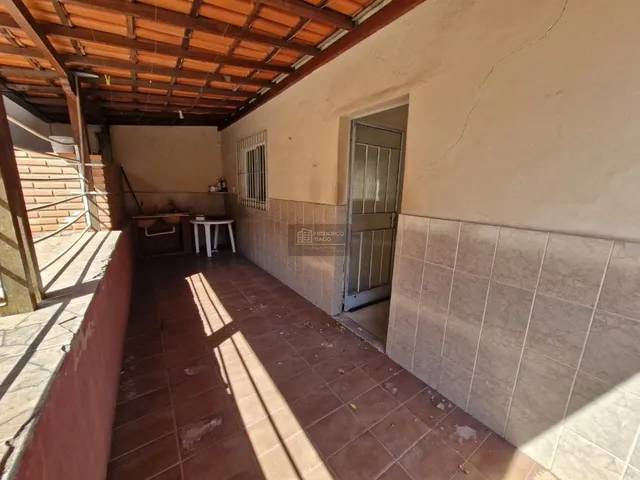 Imagem 6: Casa com 4 Quartos e 2 Edículas Anexos À Venda - Bairro Eymard