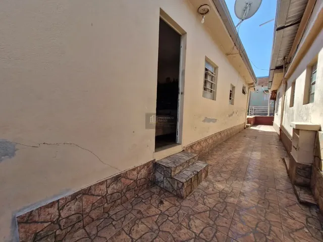 Imagem 15: Casa com 4 Quartos e 2 Edículas Anexos À Venda - Bairro Eymard