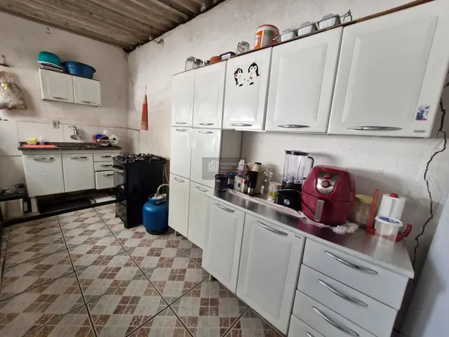Imagem 5: Casa com 4 Quartos e 2 Edículas Anexos À Venda - Bairro Eymard