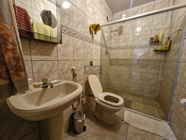 Imagem 7: Casa com 4 Quartos e 2 Edículas Anexos À Venda - Bairro Eymard