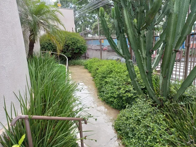 Imagem 3: Casa Jundiaí Loja com 4 banheiros