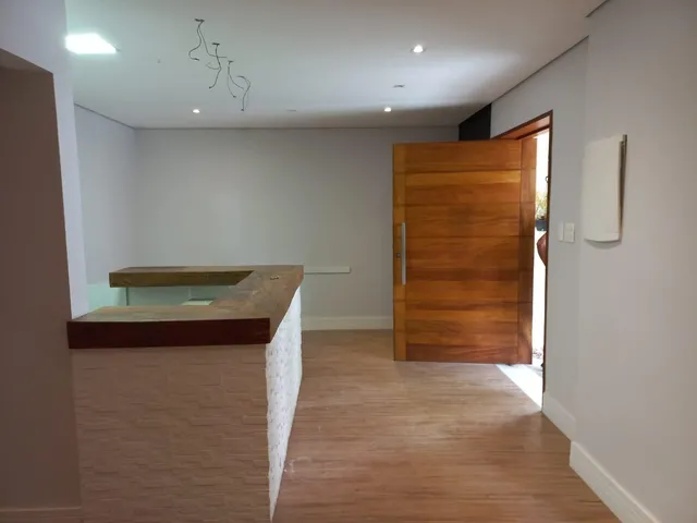 Imagem 2: Casa Jundiaí Loja com 4 banheiros