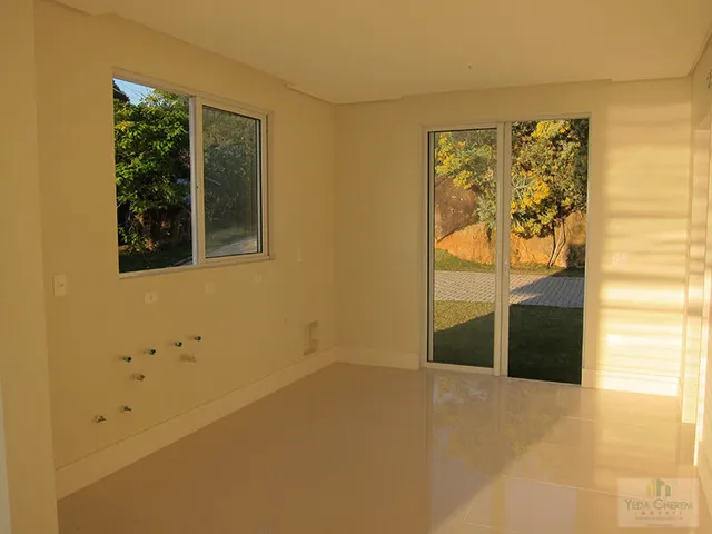 Imagem 14: Casa Alto Padrão com 3 Dormitórios em Cacupé