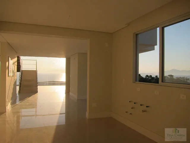 Imagem 9: Casa Alto Padrão com 3 Dormitórios em Cacupé