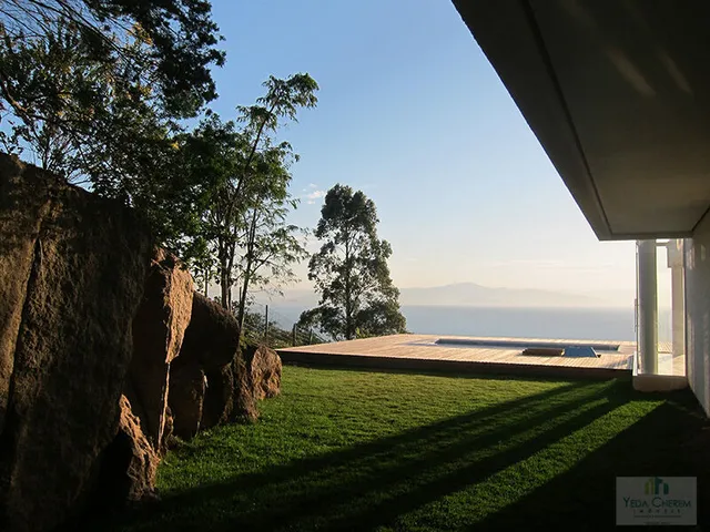 Imagem 13: Casa Alto Padrão com 3 Dormitórios em Cacupé