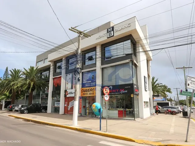 Imagem 3: Sala Comercial de 204 M² a Venda no Centro de Torres/Rs