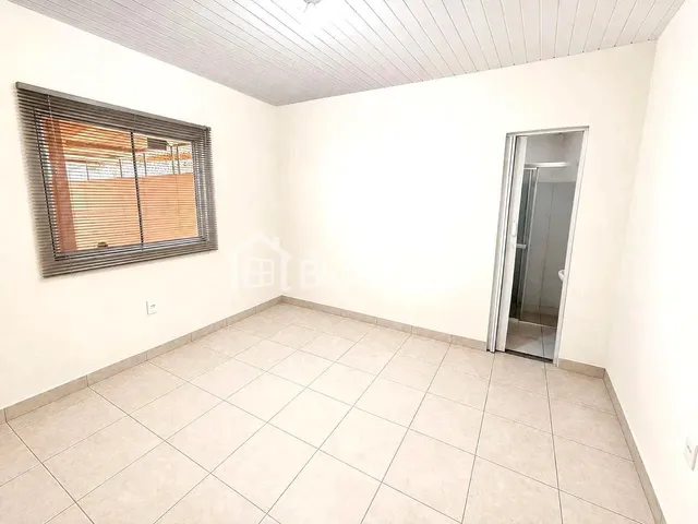 Imagem 10: Casa Térrea 3 Quartos com Suíte no Setor Campinas - Goiânia - Próxima Ao Comércio Local