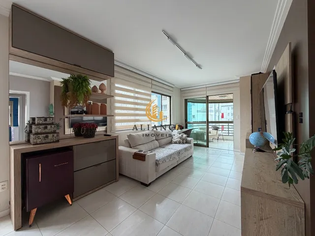 Imagem 7: Apartamento com 3 Suítes e Sacada no Centro
