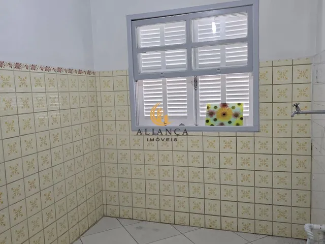Imagem 10: Casa com 3 Dormitórios e Quintal na Praia Comprida