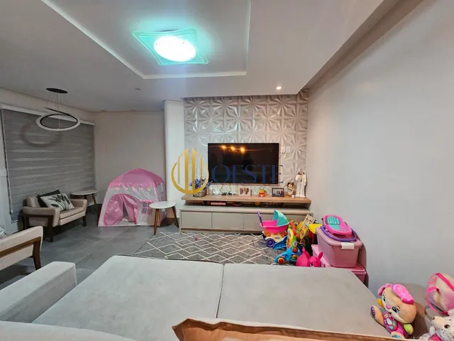 Imagem 11: Casa de Alto Padrão com Piscina e Espaço Gourmet