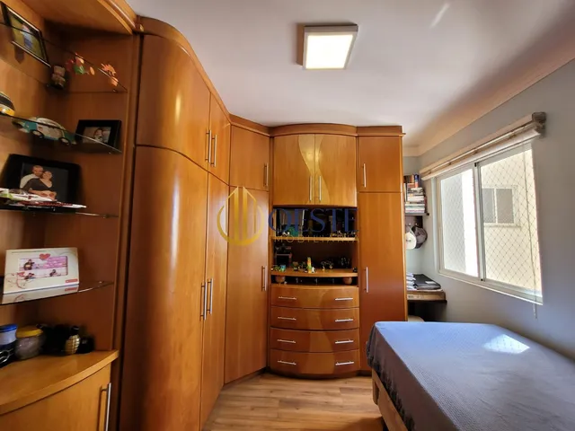 Imagem 7: Apartamento Semimobiliado com Suíte e Vaga Dupla de Garagem