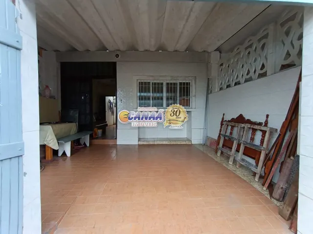 Imagem: Apenas 350 Metros da Praia - Casa a Venda