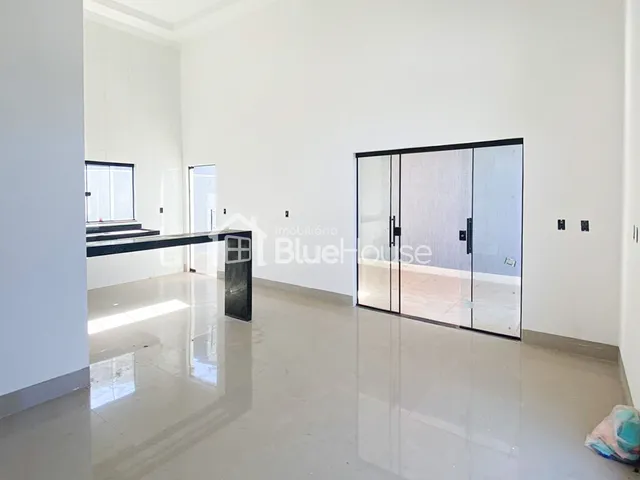 Imagem: Casa Nova 3 Quartos com Suíte e Pé-Direito