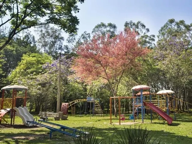 Imagem 7: Estancia Arvore da Vida Casa Térrea 3 Dorms 1 Suíte,2 Vagas Cobertas,2 Descobertas, Edicula 1 Dorms 1 Banheiro