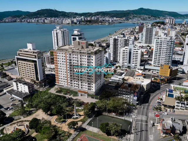 Imagem 2: Apartamento À Venda em Florianópolis, Estreito, Praça de Fátima, com 3 Suítes, C