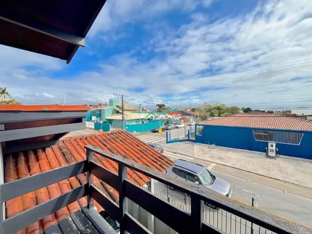 Imagem 8: Casa À Venda em Florianópolis, Balneário, com 3 Quartos, com 262.31 M²