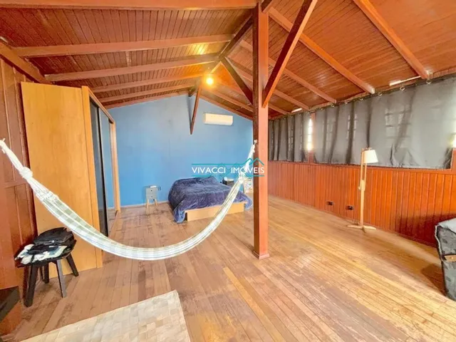 Imagem 4: Casa À Venda em Florianópolis, Balneário, com 3 Quartos, com 262.31 M²