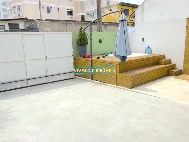 Imagem 5: Casa À Venda em Florianópolis, Balneário, com 4 Quartos, com 150 M²