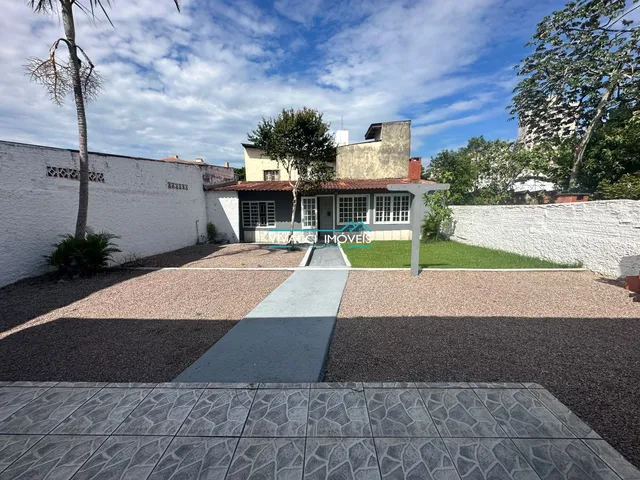 Imagem 4: Casa À Venda em Capoeiras Florianópolis com 3 Quartos, Terreno Amplo de 330M² E