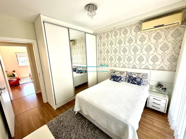 Imagem 7: Casa com 3 Pavimentos, Suite, Piscina e Área de Lazer Completa em Capoeiras, F