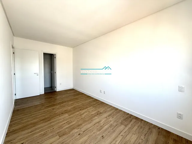 Imagem 2: Apartamento À Venda com 2 Suítes