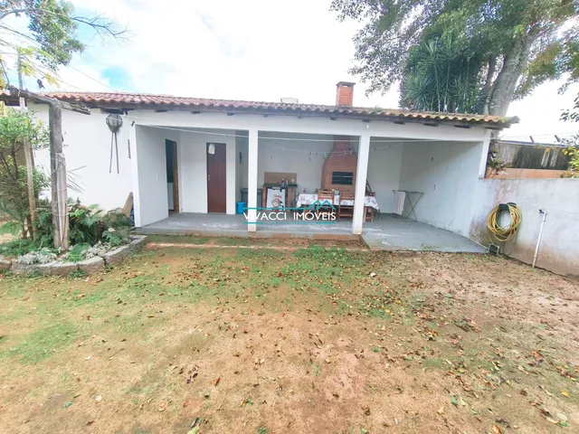 Imagem 7: Casa Bem Espaçosa , no Bairro Ipiranga São Jose, 3 Dormitórios com Edícula e Pát