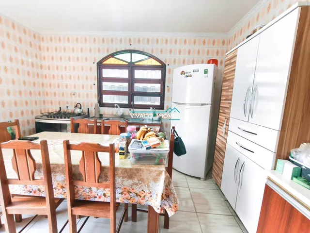 Imagem 3: Casa Bem Espaçosa , no Bairro Ipiranga São Jose, 3 Dormitórios com Edícula e Pát
