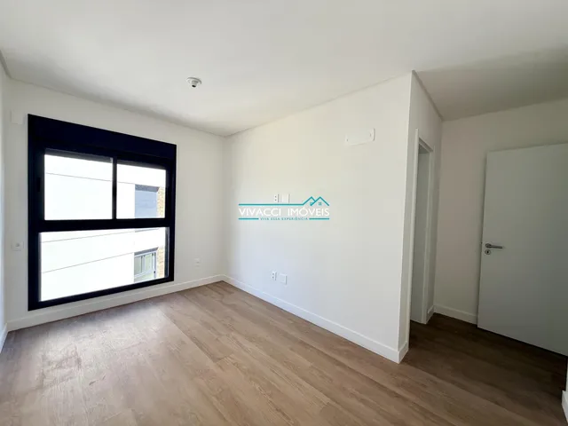 Imagem 13: Apartamento a Venda no Bairro Praia Comprida, 3 Dormitórios, Sendo 3 Suítes, 3 B