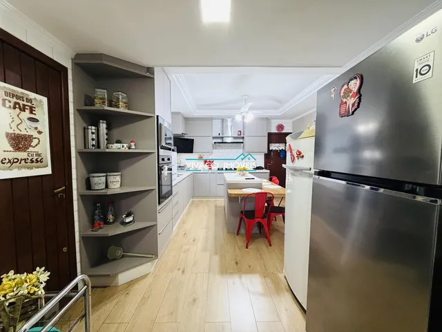 Imagem 8: Ampla Casa a Venda no Bairro Jardim Atlantico com 5 Dormitórios, 1 Suíte, 3 Vaga