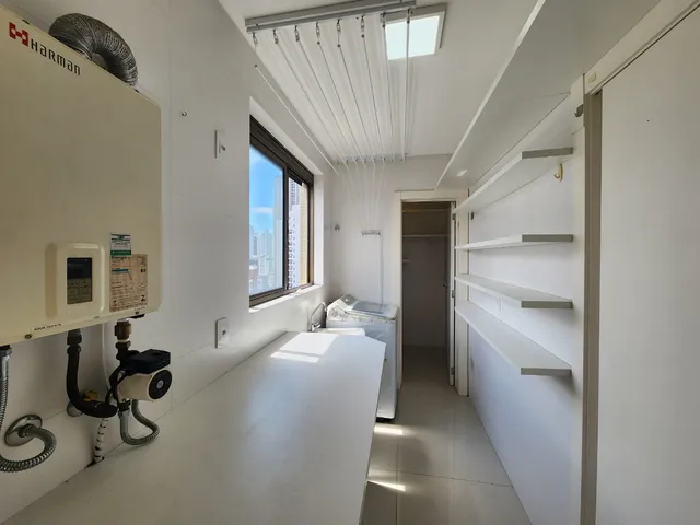Imagem 16: Cobertura para Venda em Centro com 3 Quartos, Sendo 3 Suítes, 188,230M²