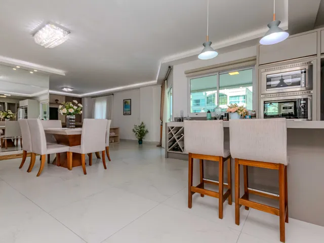 Imagem: Apartamento para Venda em Centro com 3 Quartos