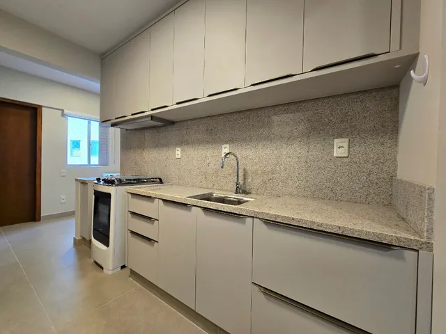 Imagem 9: Apartamento para Venda em Centro com 3 Quartos, Sendo 1 Suíte, 85M²