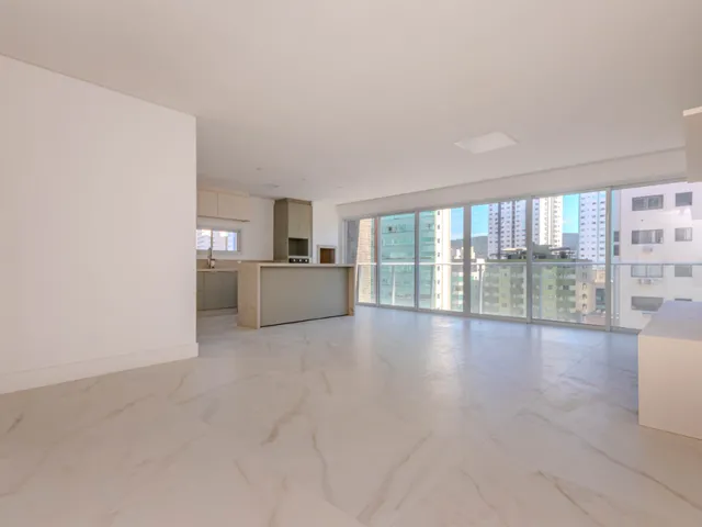 Imagem 11: Apartamento para Venda em Centro com 4 Quartos, Sendo 4 Suítes, 143M²
