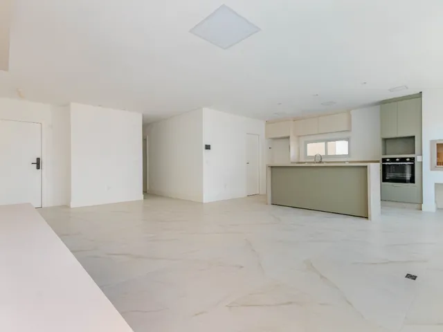 Imagem 12: Apartamento para Venda em Centro com 4 Quartos, Sendo 4 Suítes, 143M²