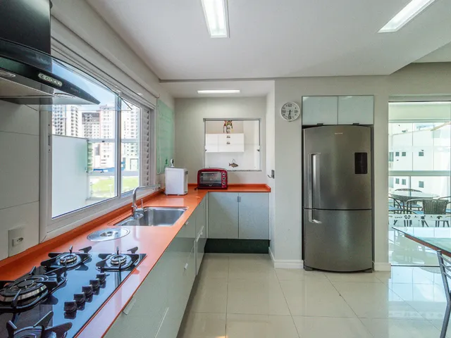 Imagem 7: Apartamento Garden para Venda em Meia Praia com 4 Quartos, Sendo 4 Suítes, 403M²