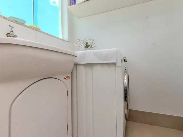 Imagem 11: Apartamento para Venda em Centro com 2 Quartos, Sendo 2 Suítes, 70M²