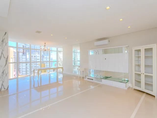 Imagem 3: Apartamento para Venda em Centro com 3 Quartos, Sendo 3 Suítes, 130M²