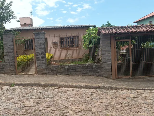Imagem: Casa com 3 Dormitórios no Bairro Jardim