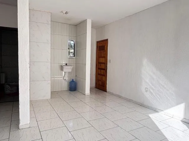 Imagem 2: Apartamento C/Sacada e Recém Reformado no Jardim Algarve Ref: 57581241