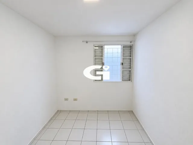 Imagem 8: Casa com 2 Quartos, Garagem, 42 M² Úteis e 87 M² Totais no santa Cândida - Curitiba