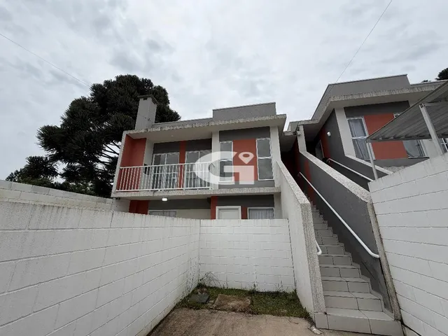 Imagem 14: Casa Sobreposta com 2 Quartos, Sacada com Churrasqueira e 2 Vagas no santa Cândida - Curitiba
