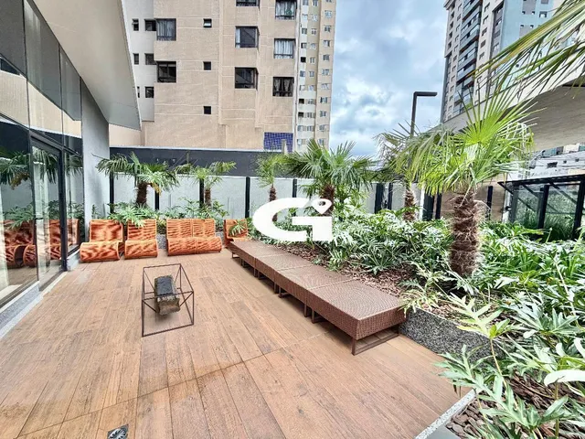 Imagem 14: Studio com Móveis Planejados e Sacada com Vista para o Jardim Botânico - Curitiba