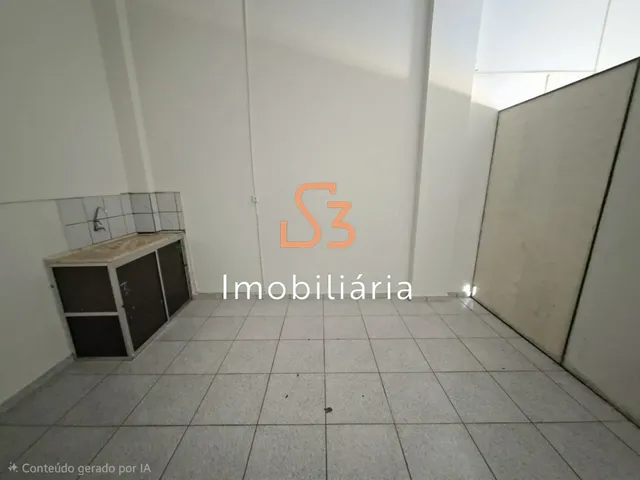 Imagem 4: Imperdível: Loja Comercial para Locação em Uberlândia-Mg, Bairro Jaraguá! 1 Sala, 1 Banheiro, 1 Vaga de Garagem, 30M²