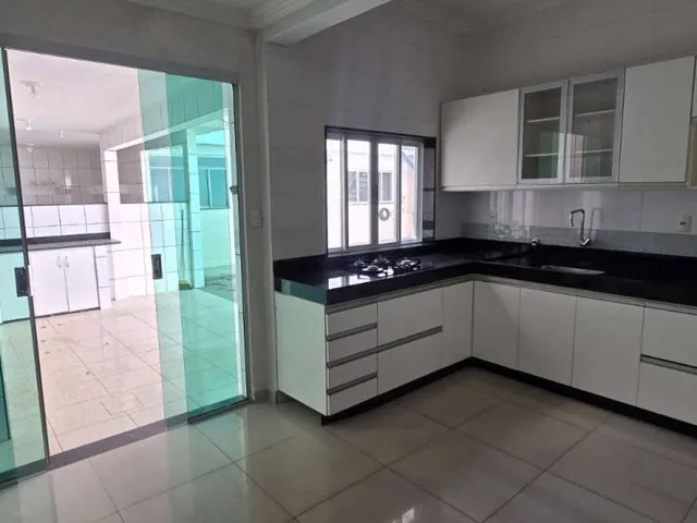 Imagem 3: Casa para Alugar em Ipatinga, Bom Retiro, com 5 Quartos