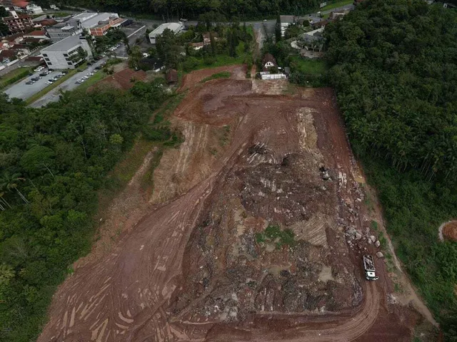 Imagem 4: Terreno À Venda no Villaggio Treviso - Blumenau/Sc