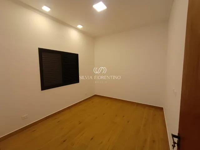 Imagem 4: Casa em Condomínio de Luxo em Taubaté-Sp: 4 Quartos, 1 Suíte, 2 Banheiros, 2 Vagas, 185M² - Residencial Ouroville